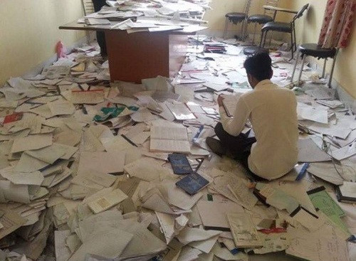 "Sắc đẹp ngàn cân" ngồi mô tô khiến Facebook phát sốt ảnh 8 Một ngày trước khi thi.