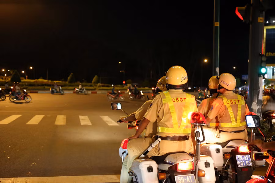 Ngăn chặn phương tiện vi phạm bằng mọi giá: Liệu có cần thiết?