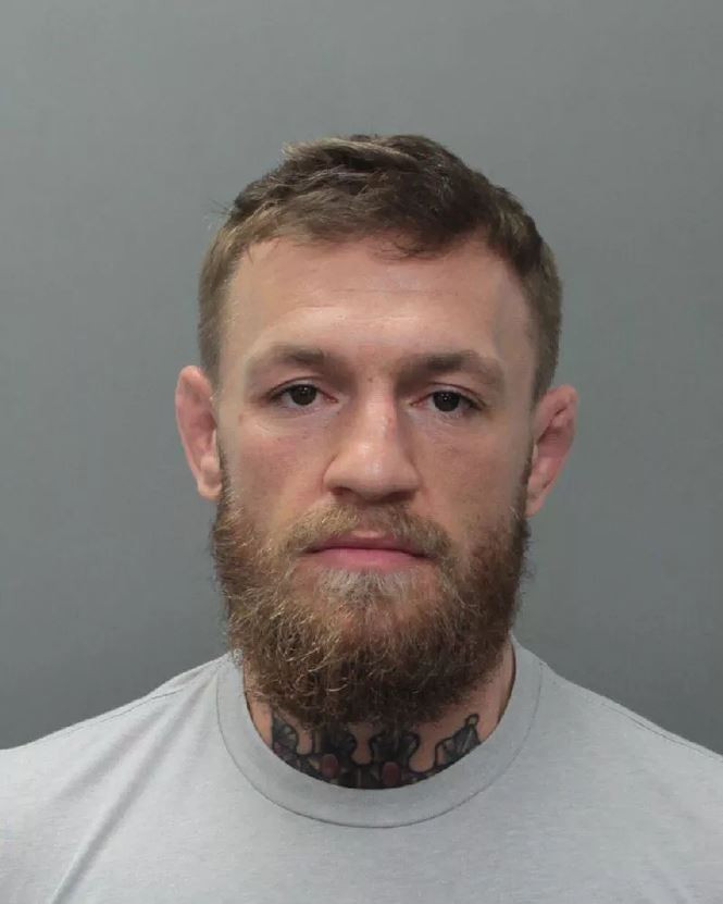 Ảnh thẻ Conor McGregor ở đồn cảnh sát Miami Beach Ảnh thẻ Conor McGregor ở đồn cảnh sát Miami Beach