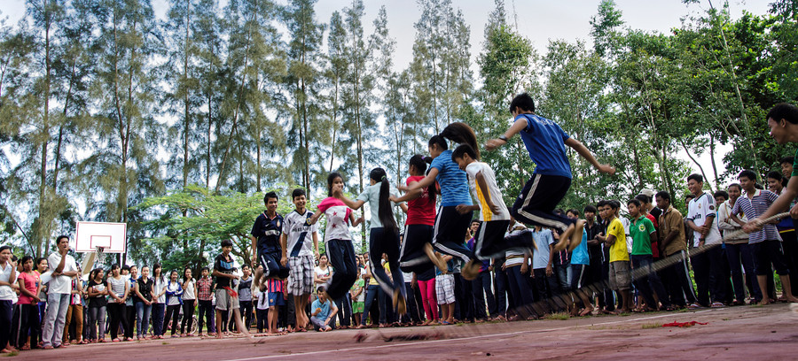 Một buổi ngoại khóa của học sinh Trường THPT Dân tộc nội trú Huỳnh Cương.