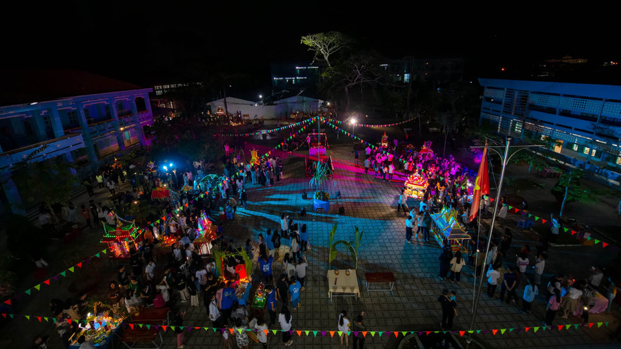 Ngày hội văn hóa dân tộc Khơ me 2022 - Ooc Om Bok được tổ chức tại trường.