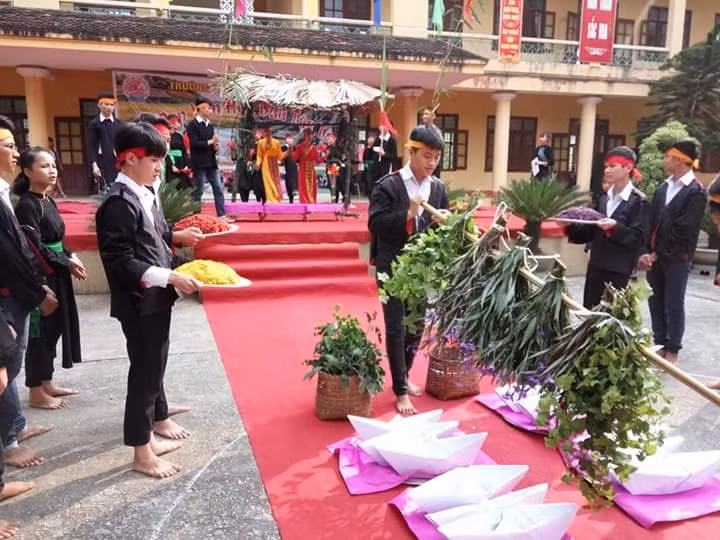 Mô hình trường học gắn với thực tiễn ở vùng cao Tây Bắc