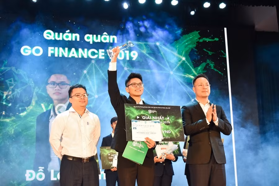 Đỗ Long Khánh đã xuất sắc giành ngôi vị quán quân cuộc thi Go Finance 2019.