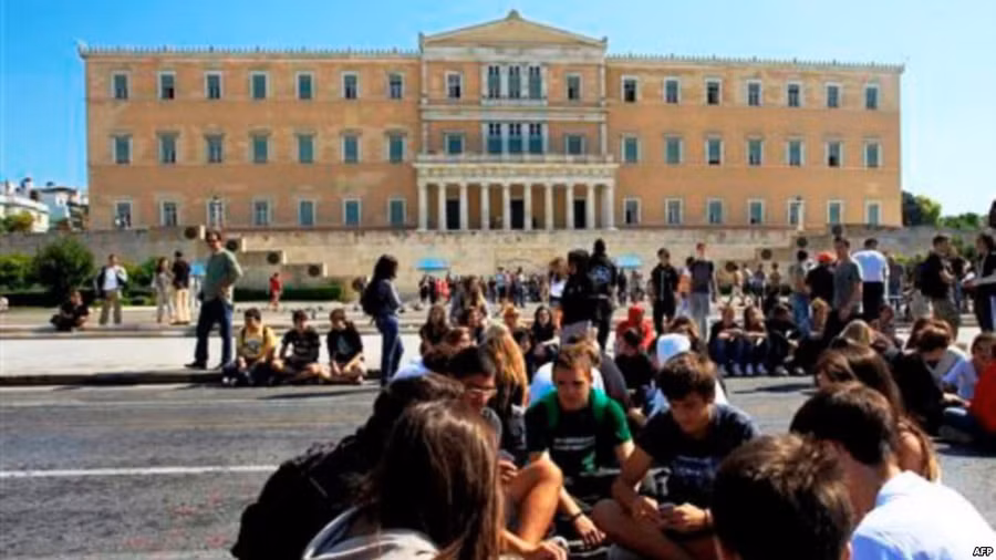 Hy Lạp: Không có kì nghỉ hè cho trẻ nhập cư