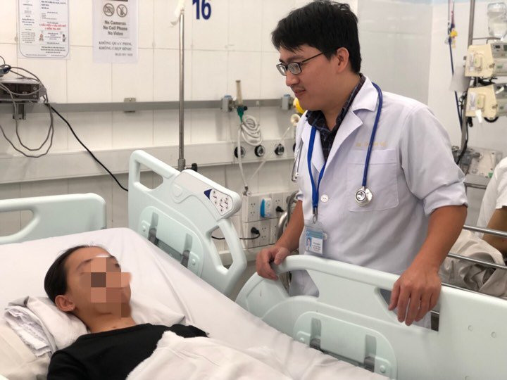 be gai ngung tim, ngung tho vi can benh thuong nham voi cam sot - 3