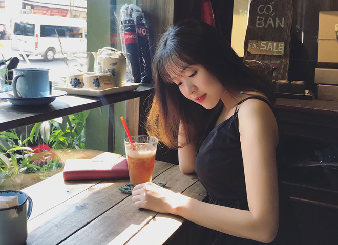 Cô giáo tiểu học cực xinh vừa là người mẫu ảnh, được học sinh yêu mến ảnh 5 Co giao tieu hoc la nguoi mau anh, duoc hoc sinh yeu men hinh anh 5