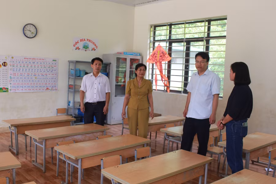 Đổi mới hoạt động, củng cố, phát triển các trường phổ thông dân tộc nội trú, trường phổ thông bán trú, trường phổ thông.