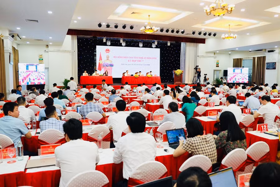 Hội trường Kỳ họp thứ 7, Hội đồng nhân dân tỉnh Nghệ An khóa XVIII.