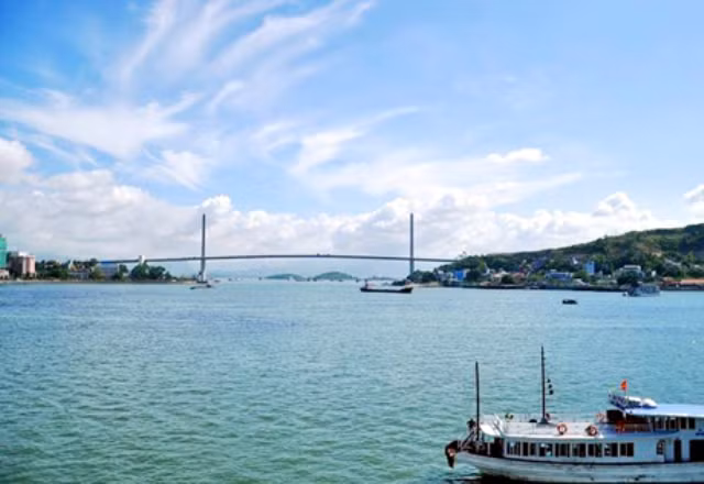 Nâng cao hiệu quả truyền thông về “Năm Du lịch quốc gia 2018 - Hạ Long - Quảng Ninh”