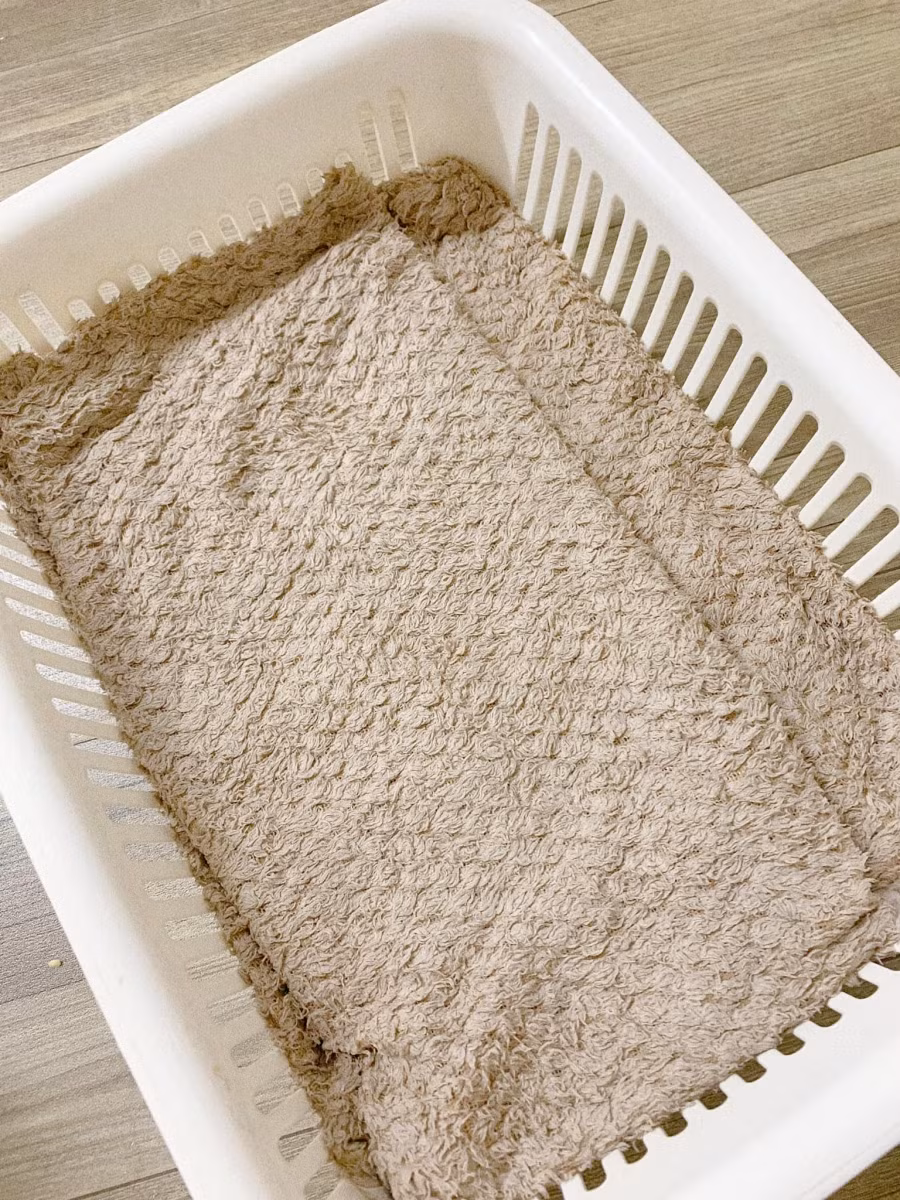 Sau đó gấp lại.