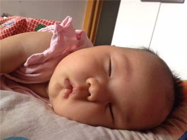 bac si tiet lo: tre ngu dung gio nay buoi toi, lon len thong minh va cao nhu sieu mau - 1