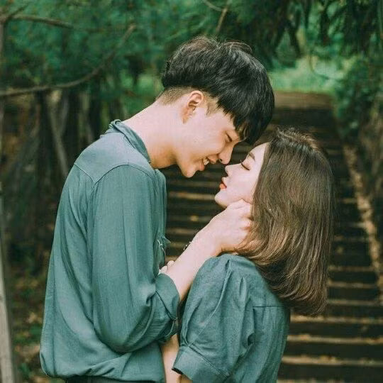 Không có người đàn ông không trăng hoa, chỉ có đàn ông giỏi kiềm chế