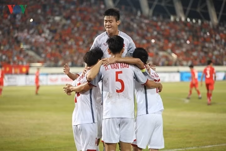 Đội hình “siêu tấn công” giúp ĐT Việt Nam đả bại ĐT Campuchia?