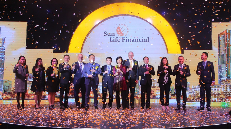 Sun Life Việt Nam khai trương Công ty và Phát động Kinh doanh 2017