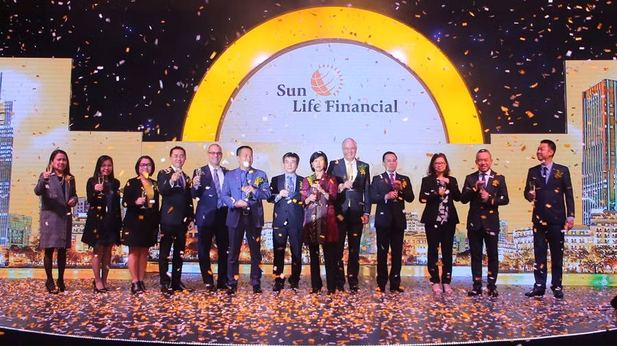 Sun Life Việt Nam khai trương Công ty và Phát động Kinh doanh 2017