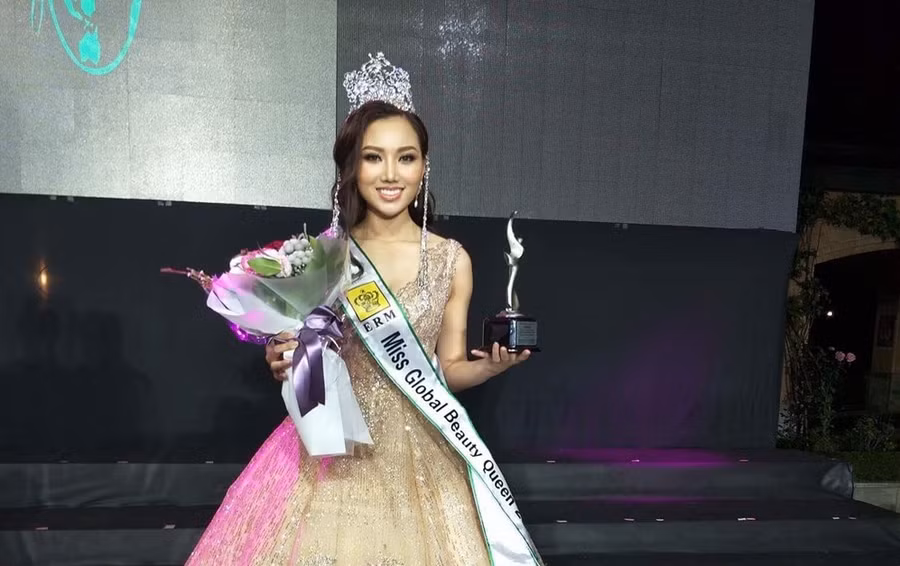 Nữ hoàng sắc đẹp toàn cầu 2017 Hoàng Thu Thảo