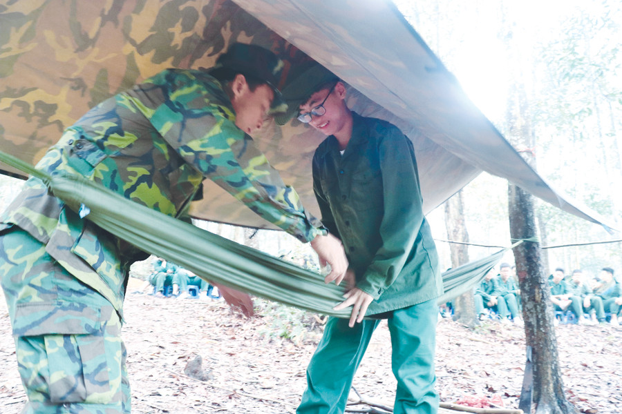 Với khoảng thời gian xa gia đình từ 7 - 11 ngày, tự lập và được học tập vui chơi trong môi trường tập thể các “chiến sĩ” đã tự tin và mạnh dạn hơn.