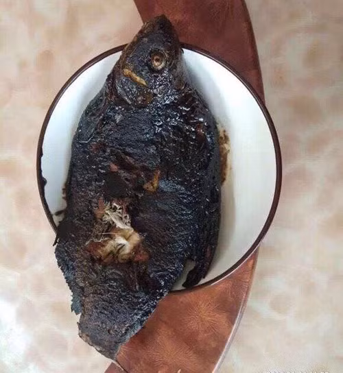 Món cá này rán hay nướng?