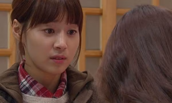 den tham tinh cu cua chong sap cuoi, vua nhin thay thu nay co ta da khoc lim - 2