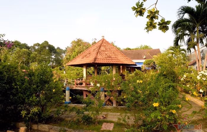 Cận cảnh "tổ ấm" hơn 10.000 m2 của MC Thanh Bạch và vợ mới "bà trùm" Thúy Nga ảnh 2