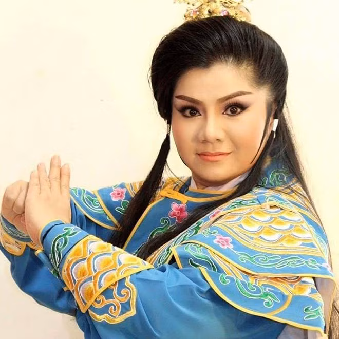 Danh tính cô đào cải lương từng đề nghị ca sĩ chuyển giới Lâm Khánh Chi kết hôn - Ảnh 5.