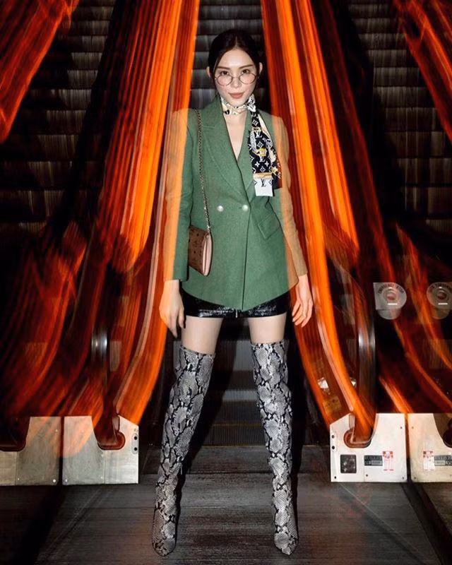 vua ra mat gia dinh thieu gia phillip nguyen, linh rin da dien do "doi dau" me chong tuong lai - 14