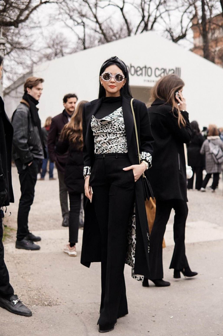 vua ra mat gia dinh thieu gia phillip nguyen, linh rin da dien do &#34;doi dau&#34; me chong tuong lai - 8