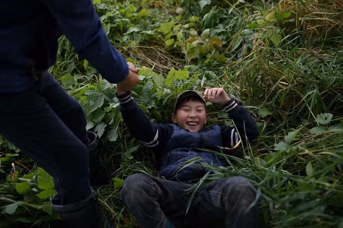 Cuộc sống của học sinh duy nhất trong ngôi làng chỉ có 39 người ảnh 11 Cuộc sống của học sinh duy nhất trong ngôi làng chỉ có 39 người ảnh 11