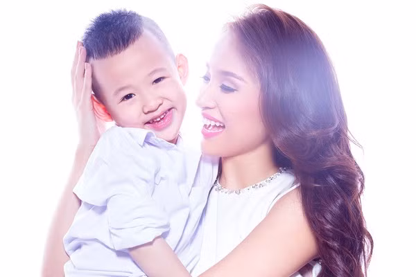 Vân Hugo chia sẻ hành trình vượt cạn cách đây 10 năm