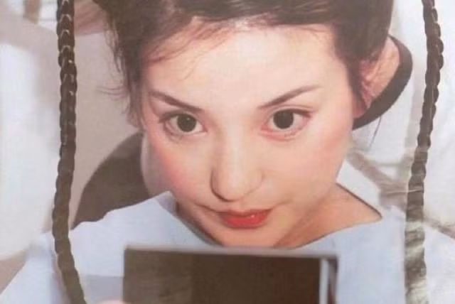 Én nhỏ Triệu Vy.