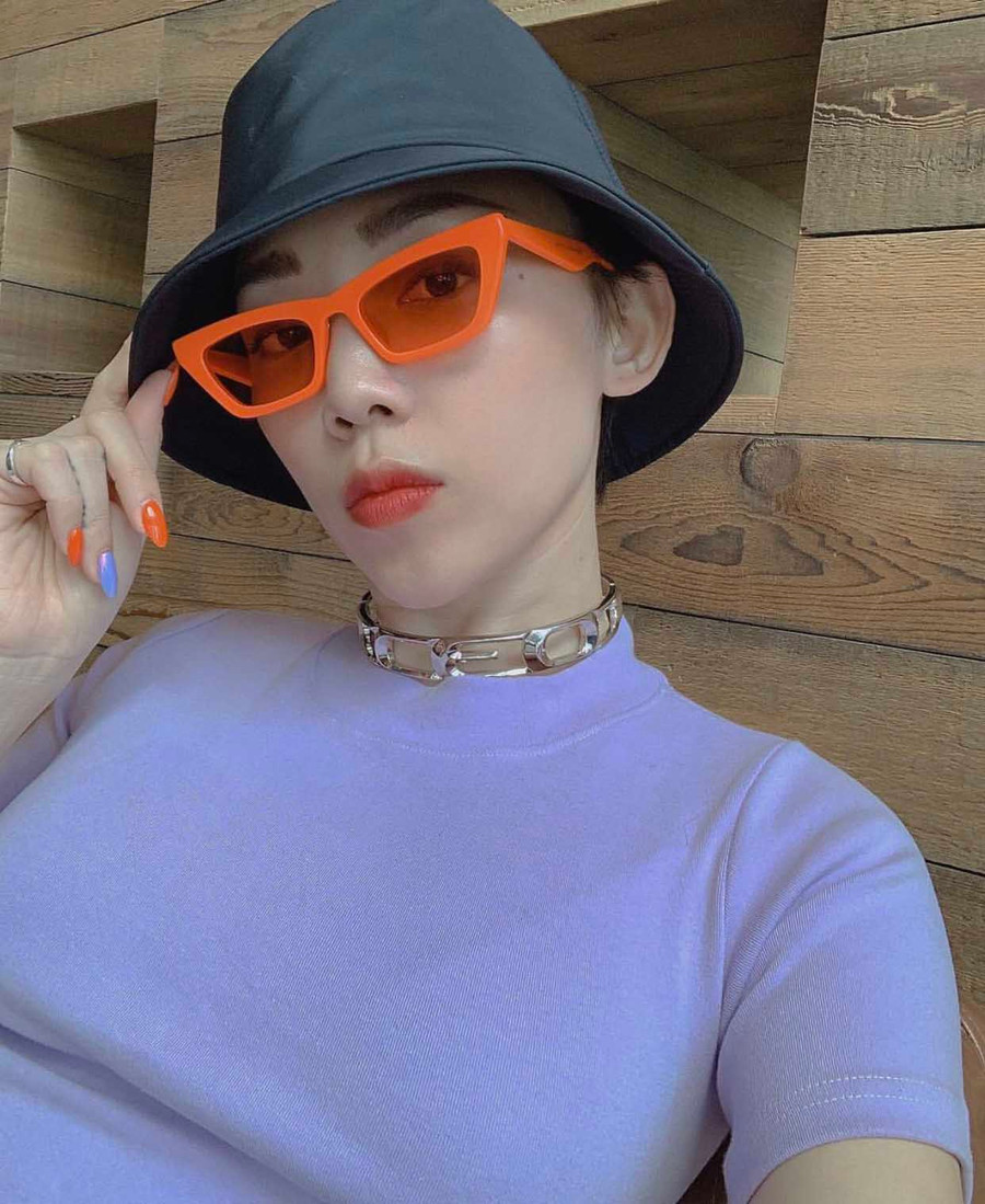 Bộ sưu tập mắt kính hàng hiệu khủng không ai sánh bằng tại Vbiz của Tóc Tiên ảnh 4 toc tien va bst mat kinh hang hieu khung khong ai sanh bang tai vbiz - 6