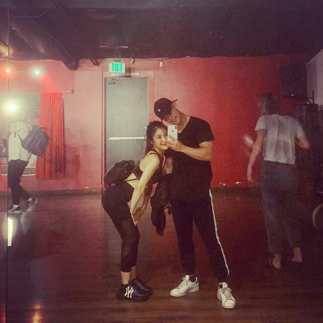 Rời xa hào quang showbiz, nhan sắc của Phạm Hương, Hương Tràm... thay đổi ra sao? ảnh 9 Rời xa hào quang showbiz, nhan sắc của những mỹ nhân Vbiz lên hương” hay xuống cấp?-13