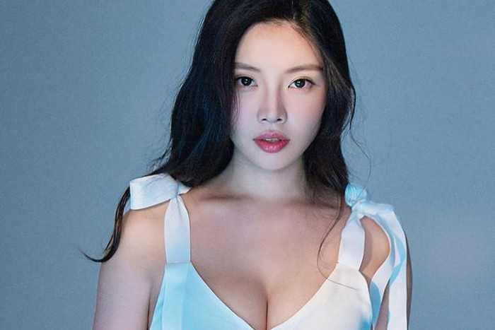 Những sao nữ đóng vai Tiểu Long Nữ bị chỉ trích vì quá xấu ảnh 1 Những sao nữ đóng vai Tiểu Long Nữ bị chỉ trích vì quá xấu ảnh 1