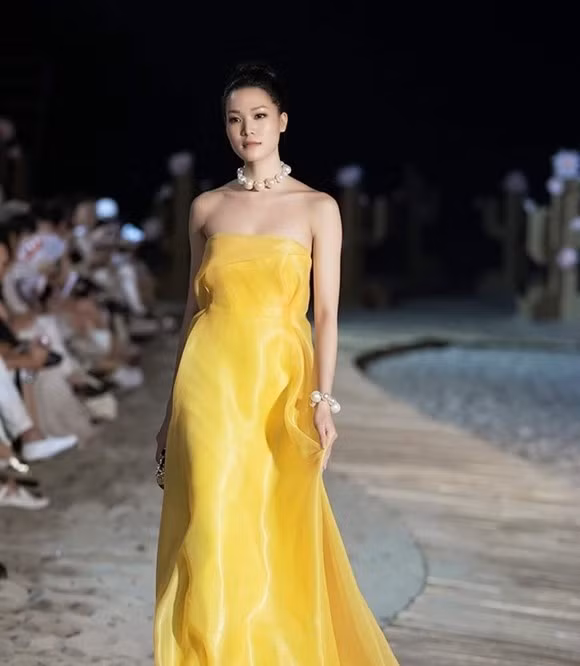 Cuộc sống kín tiếng trên đất Mỹ của Hoa hậu Thùy Dung - Ảnh 6.