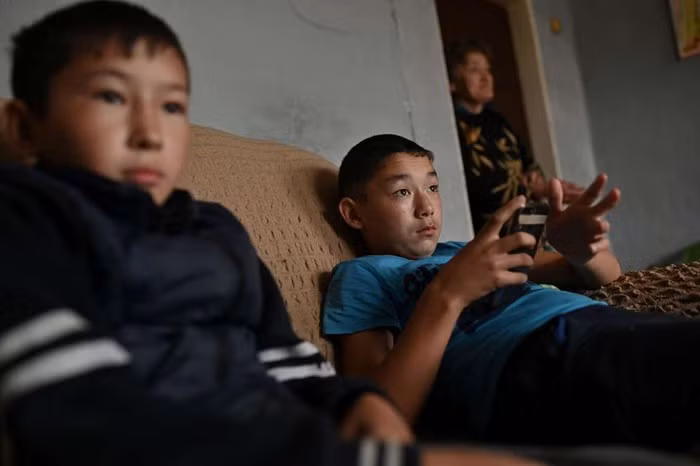 Cuộc sống của học sinh duy nhất trong ngôi làng chỉ có 39 người ảnh 12 Cuộc sống của học sinh duy nhất trong ngôi làng chỉ có 39 người ảnh 12