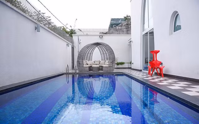 Biệt thự xa hoa của Giáng My, nhìn bể cá Koi trong phòng tắm rộng bằng căn hộ nhà người khác là đủ ngất ngây - Ảnh 11.