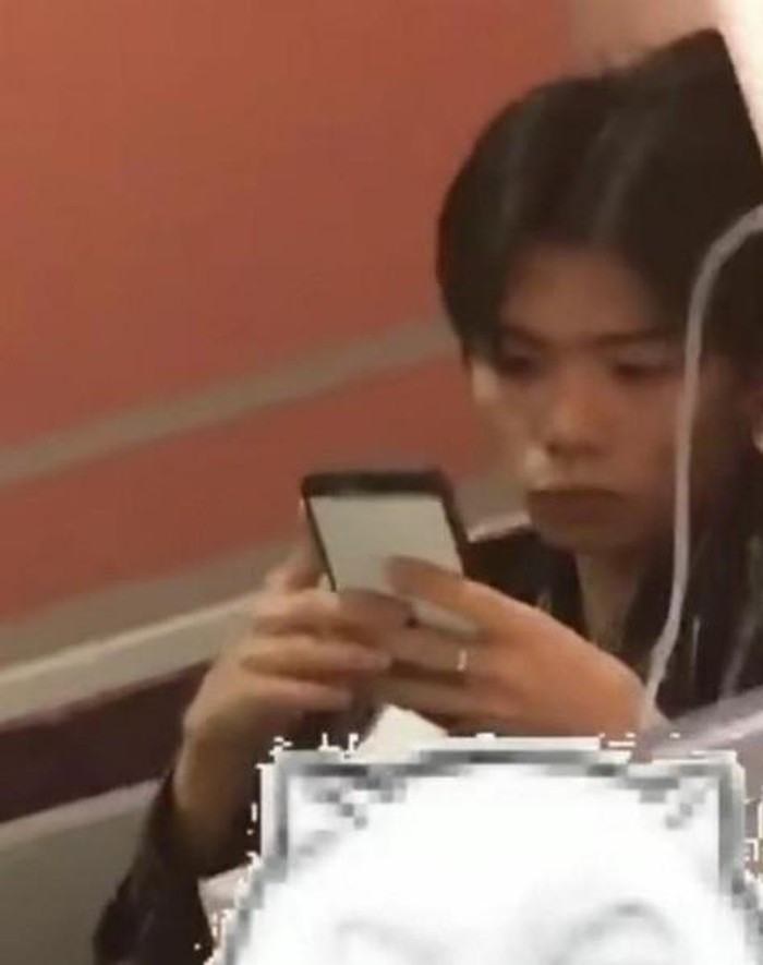 Thất vọng toàn tập khi lần đầu nhìn nhan sắc hot boy khẩu trang ảnh 1