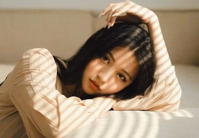 Nguyễn Ngọc Phương Vy, sinh năm 2000.