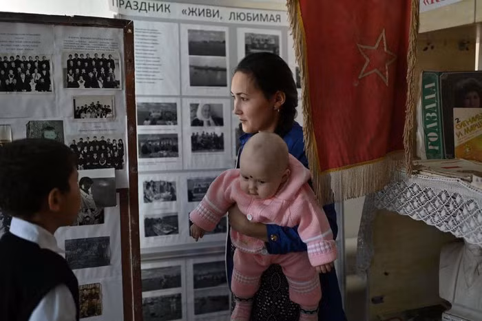 Cuộc sống của học sinh duy nhất trong ngôi làng chỉ có 39 người ảnh 8 Cuộc sống của học sinh duy nhất trong ngôi làng chỉ có 39 người ảnh 8