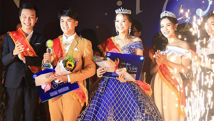 Dàn nữ sinh ĐH Văn Hiến toàn hot girl và thí sinh cuộc thi hoa hậu ảnh 8