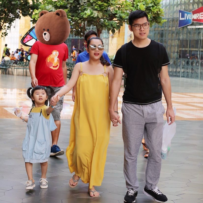 Những hình ảnh tưởng chừng hạnh phúc của vợ chồng nhà văn Gào trước khi ly hôn ảnh 11