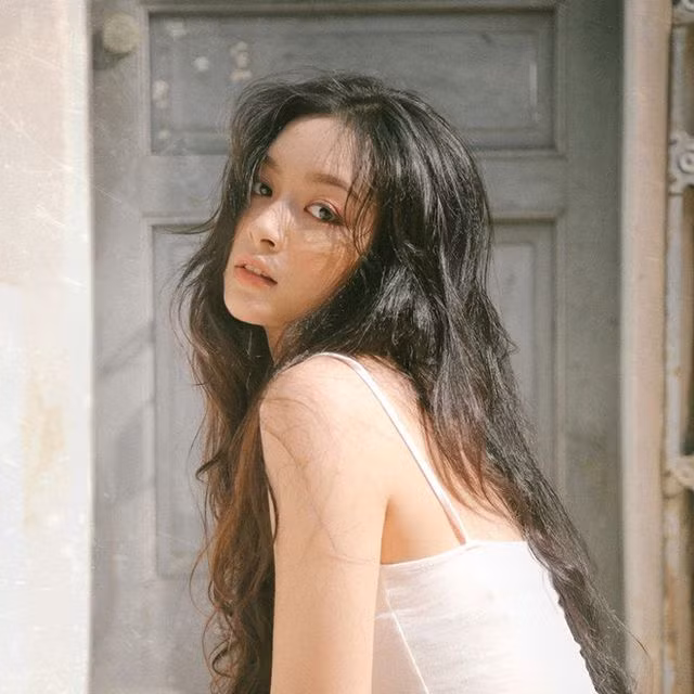 4 nữ du học sinh Việt xinh đẹp “thần thái” không kém hot girl - 1