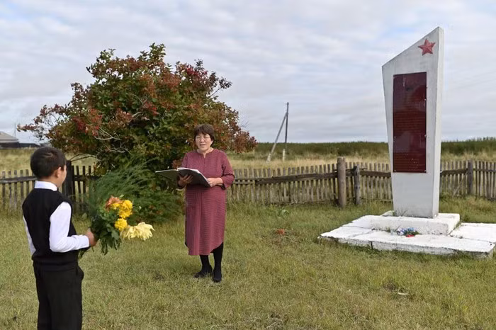 Cuộc sống của học sinh duy nhất trong ngôi làng chỉ có 39 người ảnh 2 Cuộc sống của học sinh duy nhất trong ngôi làng chỉ có 39 người ảnh 2