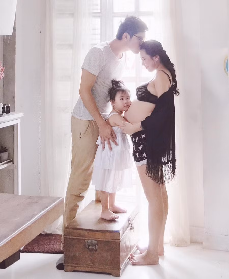 Những hình ảnh tưởng chừng hạnh phúc của vợ chồng nhà văn Gào trước khi ly hôn ảnh 5