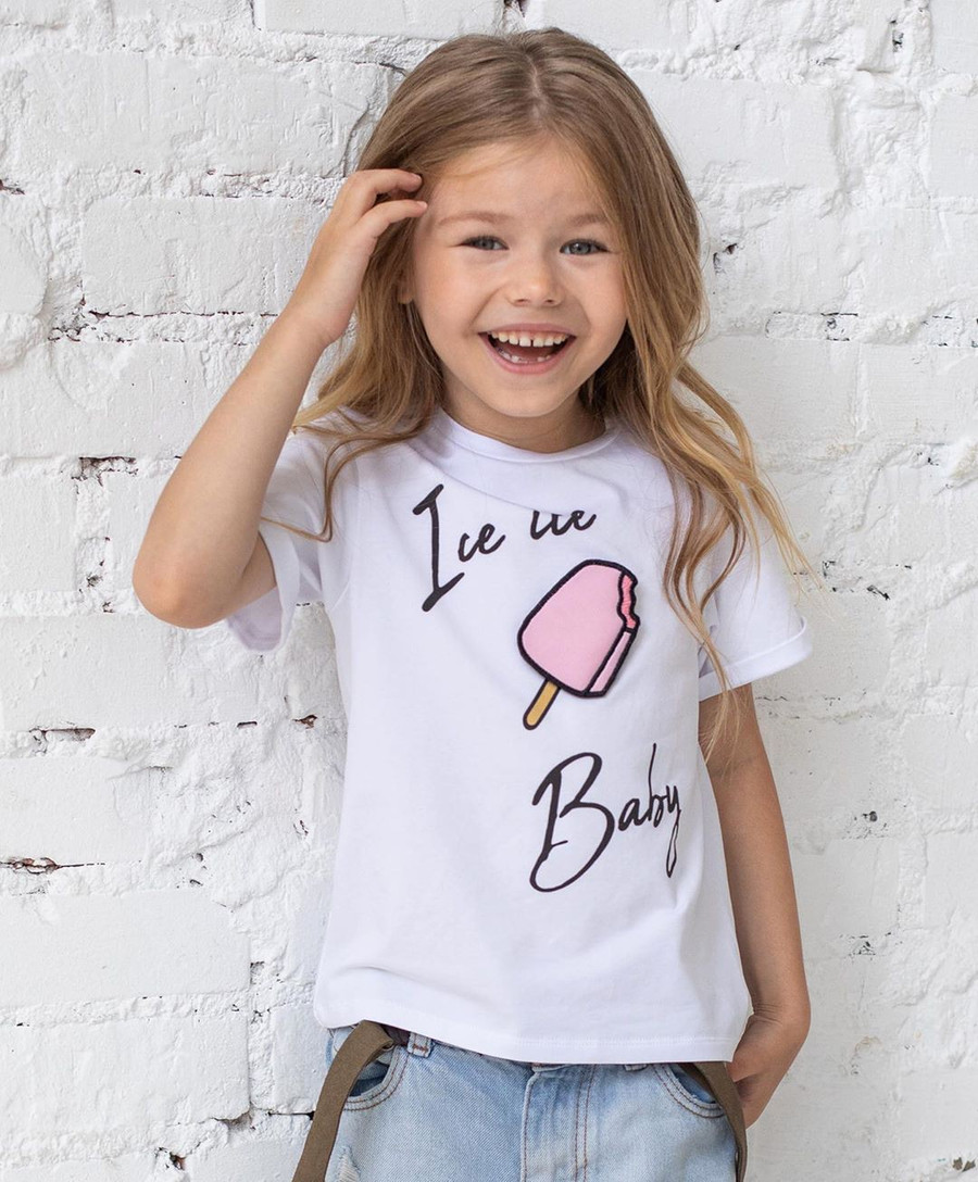 Diện mạo như thiên thần của mẫu nhí 6 tuổi đẹp nhất thế giới ảnh 2