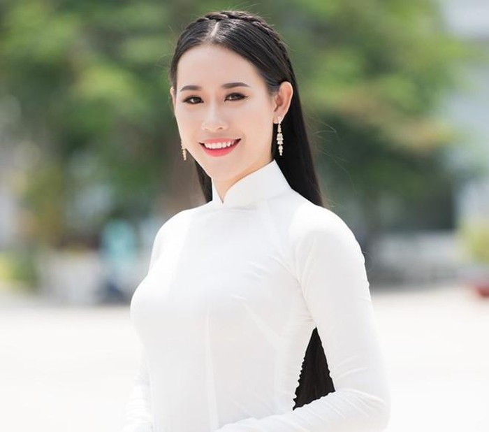 Dàn nữ sinh ĐH Văn Hiến toàn hot girl và thí sinh cuộc thi hoa hậu ảnh 10