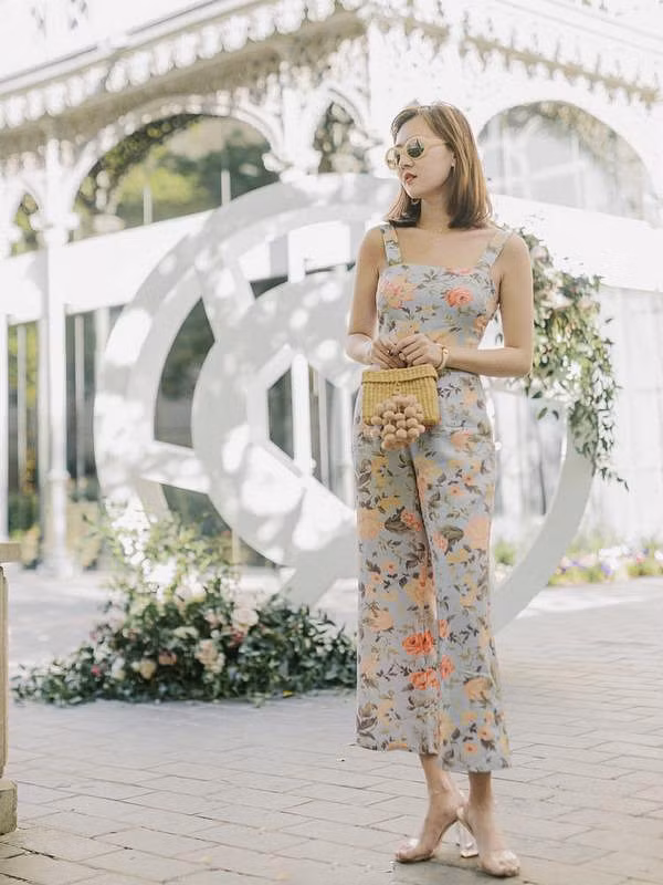 Mẹo mặc đẹp mọi lúc mọi nơi bất chấp thời tiết nắng mưa thất thường ảnh 5 Empty