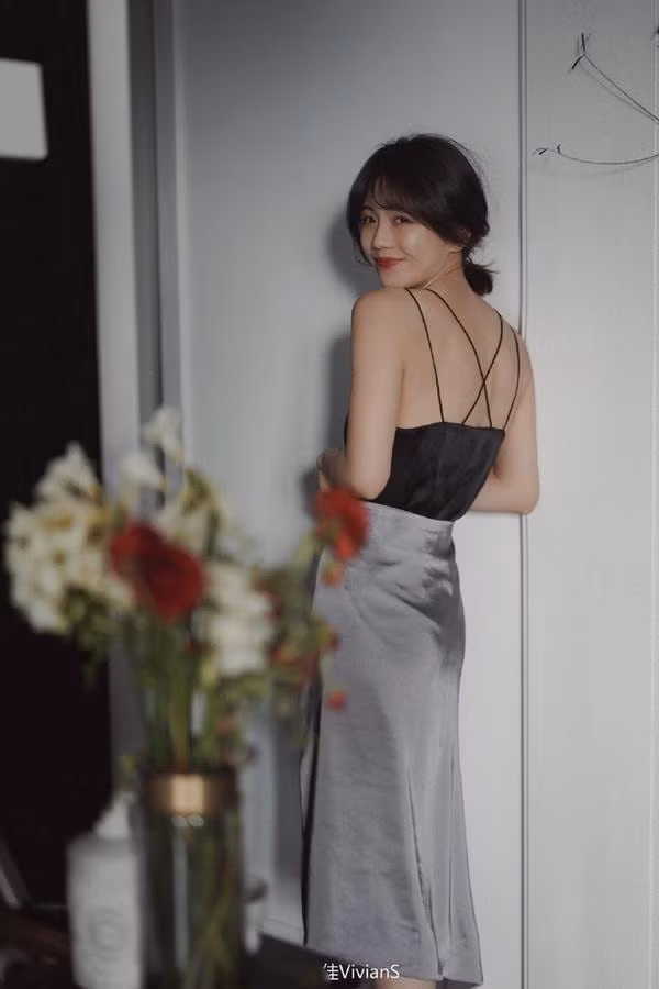 Mẹo mặc đẹp mọi lúc mọi nơi bất chấp thời tiết nắng mưa thất thường ảnh 12 Empty