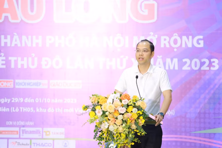 Ông Nguyễn Tiến Hưng - Ủy viên BCH Trung ương Đoàn, Phó Bí thư Thành đoàn Hà Nội, Chủ tịch Hội Sinh viên Việt Nam TP Hà Nội phát biểu khai mạc giải.