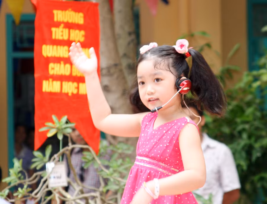 Những ca khúc tạo khí thế mới cho ngày khai trường